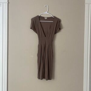 Aritzia Wilfred Neutral Beige Deep V Neck Lycoell Spandex Blend Size Small